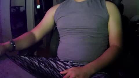 Snapshot of hunterrblood chatting on September 20, 2025, 10:44 pm Hunterr online show from September 20, 2025, 10:44 pm