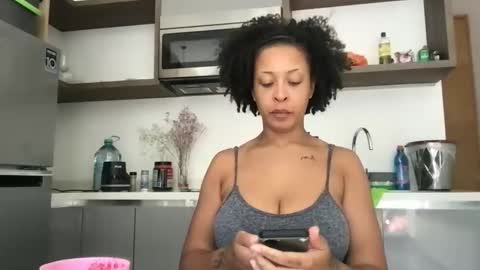 Snapshot of hunyybunz chatting on June 9, 2026, 3:12 pm Goddess Hunyy online show from June 9, 2026, 3:12 pm