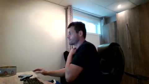 hurley7890 online show from September 17, 2025, 3:24 pm