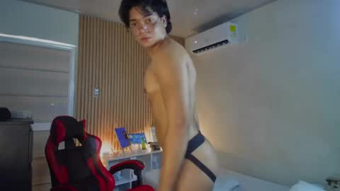 husband_xxx online show from April 27, 2026, 5:55 pm