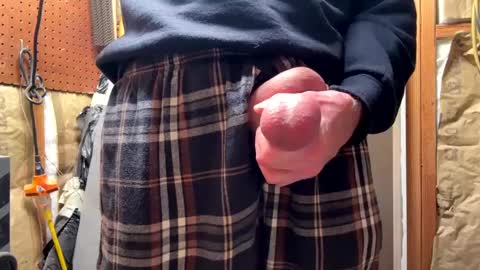 huskey300 online show from January 6, 2025, 4:15 am