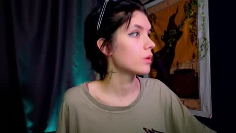 Snapshot of hyeon_jin chatting on January 4, 2025, 11:17 pm Hyeon Jin online show from January 4, 2025, 11:17 pm