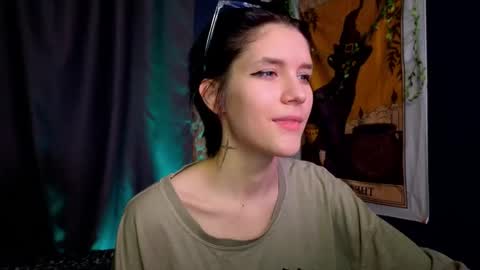 Snapshot of hyeon_jin chatting on January 5, 2025, 2:27 am Hyeon Jin online show from January 5, 2025, 2:27 am