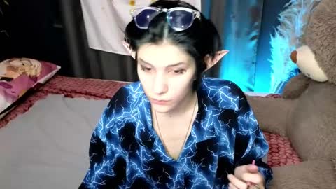 Snapshot of hyeon_jin chatting on January 13, 2025, 8:58 pm Hyeon Jin online show from January 13, 2025, 8:58 pm