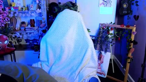 Snapshot of hyeon_jin chatting on February 16, 2025, 9:38 pm Hyeon Jin online show from February 16, 2025, 9:38 pm