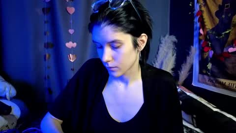 Snapshot of hyeon_jin chatting on February 23, 2025, 8:55 pm Hyeon Jin online show from February 23, 2025, 8:55 pm