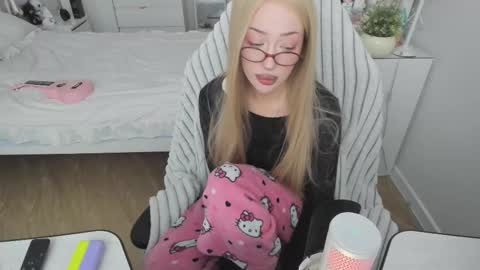 maru online show from December 3, 2025, 7:49 am