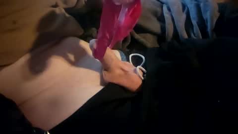 Snapshot of hypn0tiz3d chatting on March 27, 2026, 2:17 pm TeamCheamCreems online show from March 27, 2026, 2:17 pm