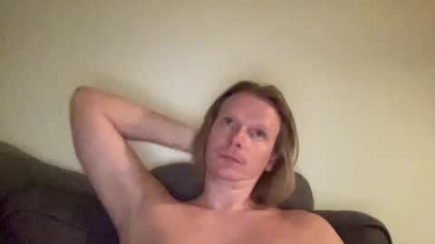 hypnotised85 online show from November 1, 2025, 12:07 pm