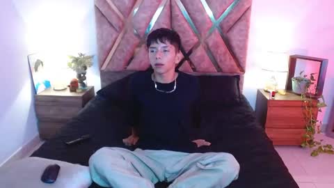 Snapshot of hyunjin_sun chatting on September 19, 2025, 12:34 am Son Hyunjin online show from September 19, 2025, 12:34 am