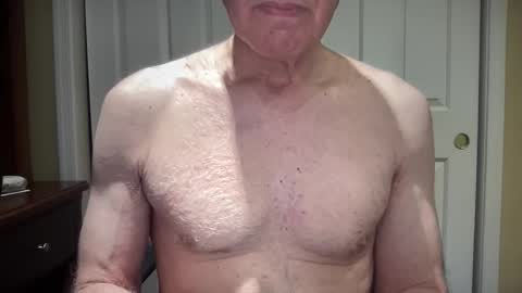 Snapshot of i8bgcq chatting on December 3, 2025, 2:26 pm The Talented Mr. DILFy online show from December 3, 2025, 2:26 pm