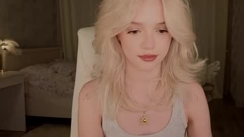 Snapshot of i__am_joss chatting on May 1, 2026, 10:14 pm Joselle online show from May 1, 2026, 10:14 pm