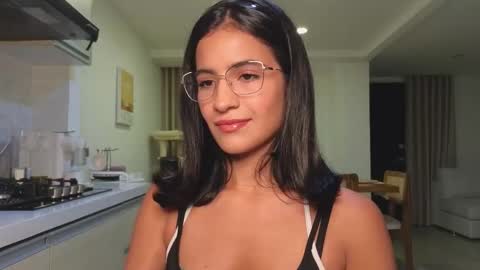 Kat online show from March 13, 2026, 3:02 am