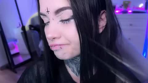 Asya  online show from October 26, 2025, 9:59 am