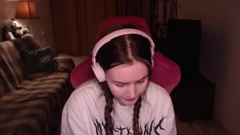 elisabeth online show from December 25, 2024, 1:51 pm