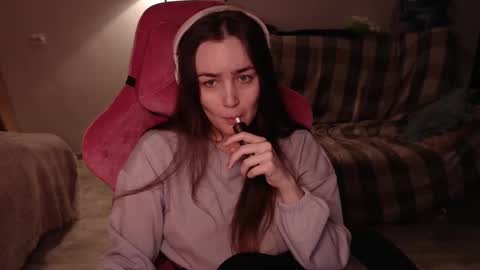 elisabeth online show from February 16, 2025, 3:48 pm