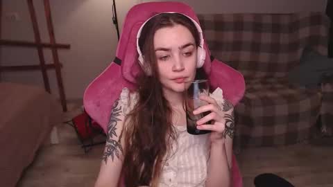 elisabeth online show from October 8, 2025, 9:40 am