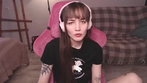 elisabeth online show from October 15, 2025, 8:58 am