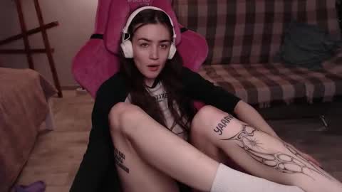 elisabeth online show from December 3, 2025, 11:41 am