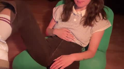 Snapshot of i_love_olive chatting on September 28, 2025, 4:51 am Olive online show from September 28, 2025, 4:51 am