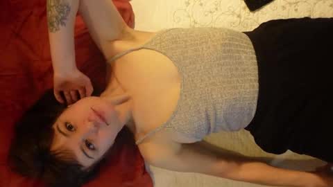 Snapshot of i_love_olive chatting on November 27, 2025, 1:40 am Olive online show from November 27, 2025, 1:40 am