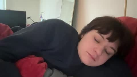 Snapshot of i_love_olive chatting on February 13, 2026, 9:11 pm Olive online show from February 13, 2026, 9:11 pm