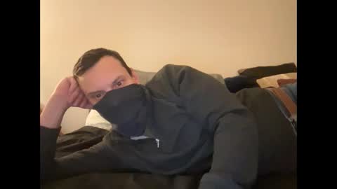 i o ro online show from December 15, 2024, 4:51 am