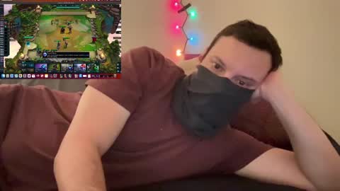 i o ro online show from January 3, 2025, 2:43 am