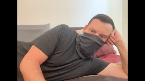 i o ro online show from September 24, 2025, 7:28 pm