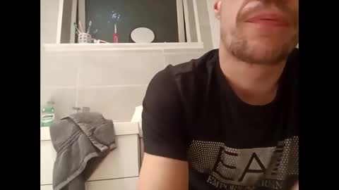 Snapshot of i_obey_all_orders chatting on March 12, 2025, 1:14 am Sub male uk online show from March 12, 2025, 1:14 am