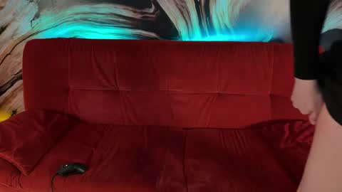 Aline online show from May 15, 2026, 7:32 pm
