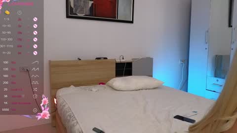 Snapshot of i_see_aysi chatting on December 30, 2024, 3:13 pm Aysi online show from December 30, 2024, 3:13 pm