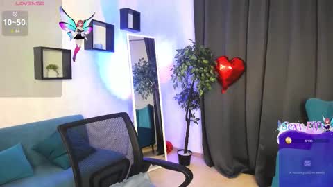 Snapshot of i_will_wake_u_up chatting on February 26, 2026, 1:37 am Samanta online show from February 26, 2026, 1:37 am