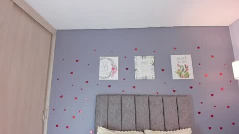 Alanna online show from April 26, 2026, 1:31 pm