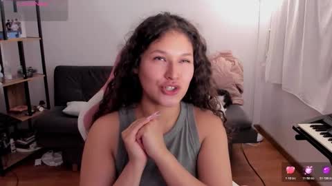 On instagram Imm  NikkiHelp me reach 100 likes online show from November 14, 2025, 4:33 am