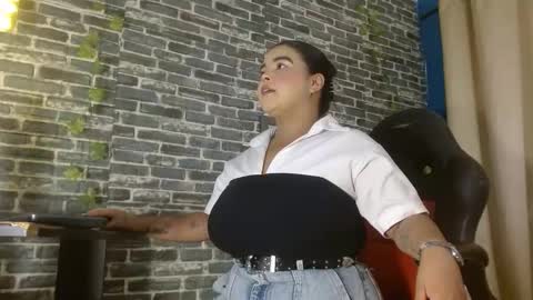 Samy online show from November 11, 2025, 11:21 am