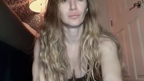 iamamandarose online show from December 3, 2025, 10:35 am