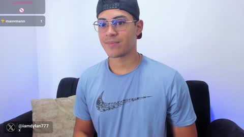 Snapshot of iamdylan777 chatting on January 27, 2025, 3:18 pm Dylan independent model online show from January 27, 2025, 3:18 pm