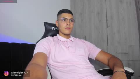 Snapshot of iamdylan777 chatting on February 12, 2025, 4:54 am Dylan independent model online show from February 12, 2025, 4:54 am