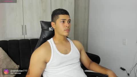 Snapshot of iamdylan777 chatting on February 27, 2025, 2:42 am Dylan independent model online show from February 27, 2025, 2:42 am