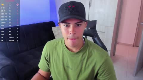 Snapshot of iamdylan777 chatting on March 6, 2025, 6:59 pm Dylan independent model online show from March 6, 2025, 6:59 pm