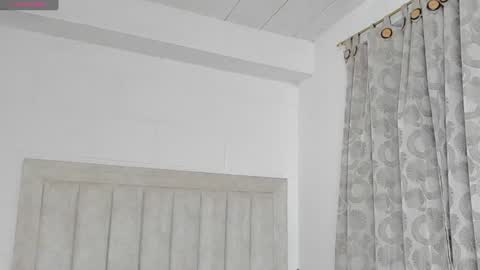 Juliiiiian online show from February 8, 2025, 11:12 am