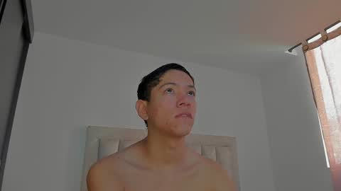 Juliiiiian online show from April 9, 2026, 11:37 am