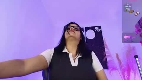 IM LOLA  online show from October 16, 2025, 10:11 pm