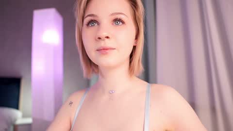 Nina  online show from January 26, 2025, 6:58 pm