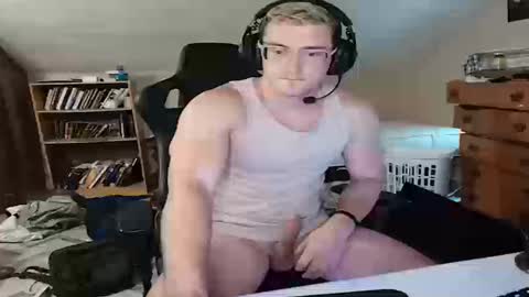 Snapshot of iamtommyparker chatting on September 27, 2025, 8:03 pm iamtommyparker online show from September 27, 2025, 8:03 pm