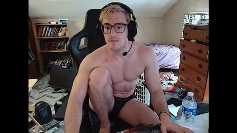 Snapshot of iamtommyparker chatting on December 4, 2025, 3:21 pm iamtommyparker online show from December 4, 2025, 3:21 pm