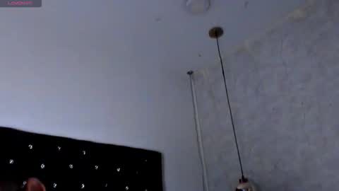 IAN CASTILLO online show from October 21, 2025, 11:11 am