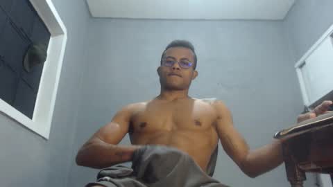 ian_tuner online show from December 19, 2024, 6:12 am