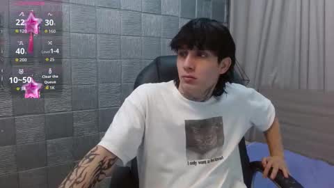 ian online show from December 4, 2025, 8:17 pm